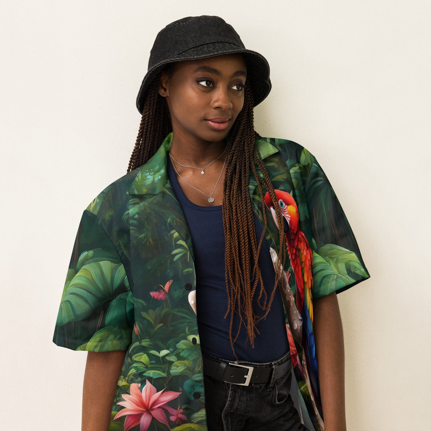 Unisex TropicalHawaiian style shirt.